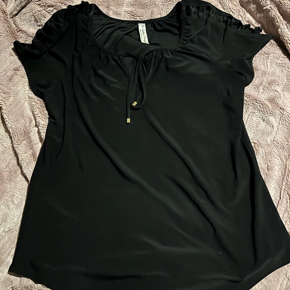 Small PerSeption Concept open shoulder black shirt